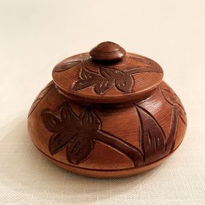 Vintage Trinket Handcrafted Bowl with Lid